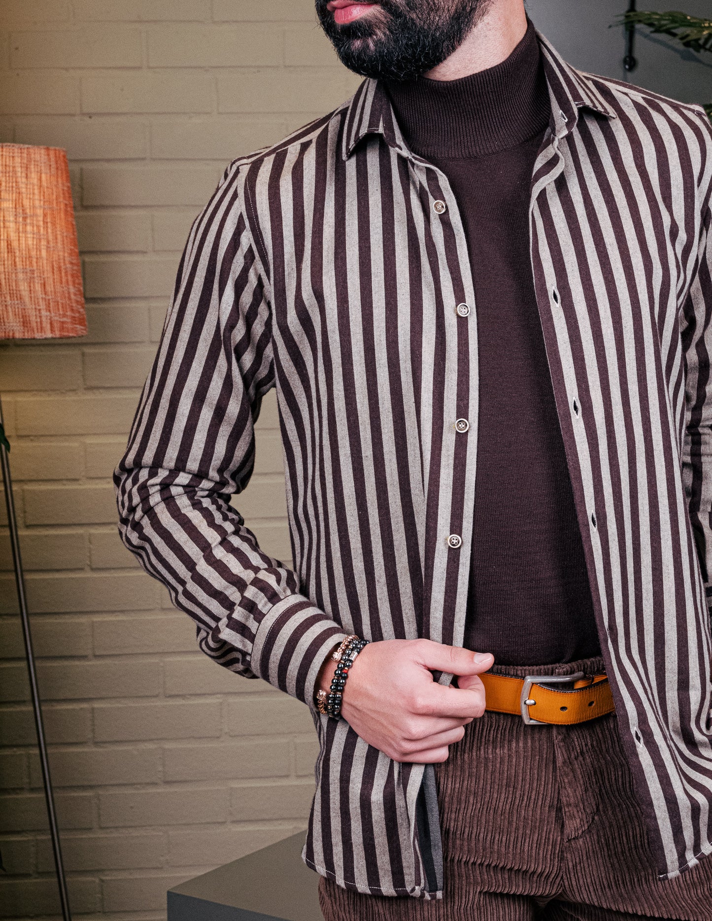 Camisa Riscas Castanha