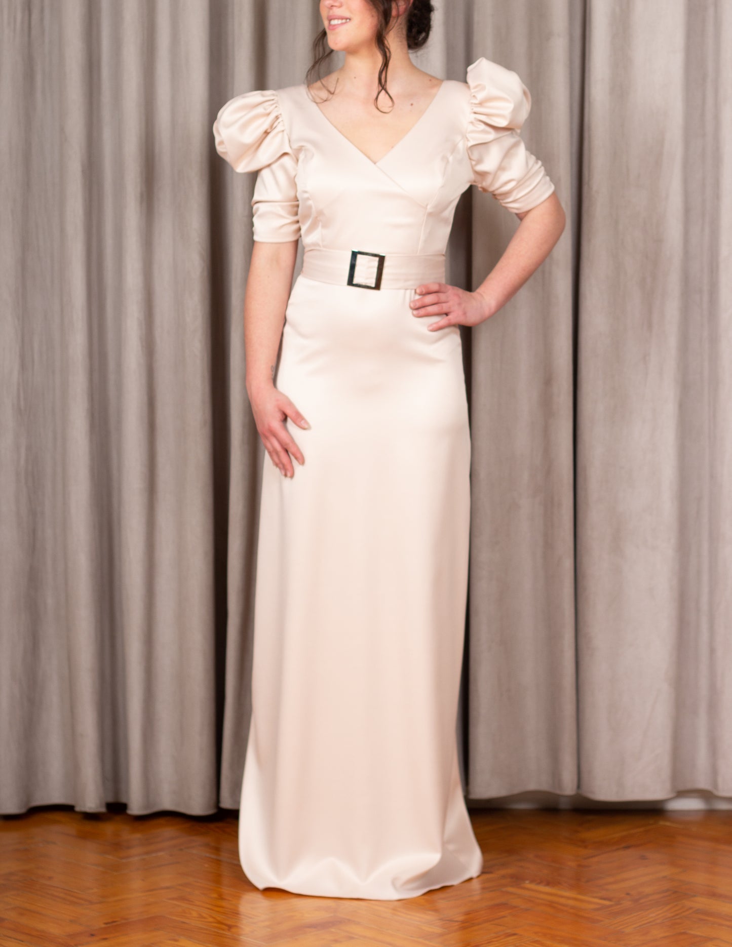 Vestido Manga de Fada Nude