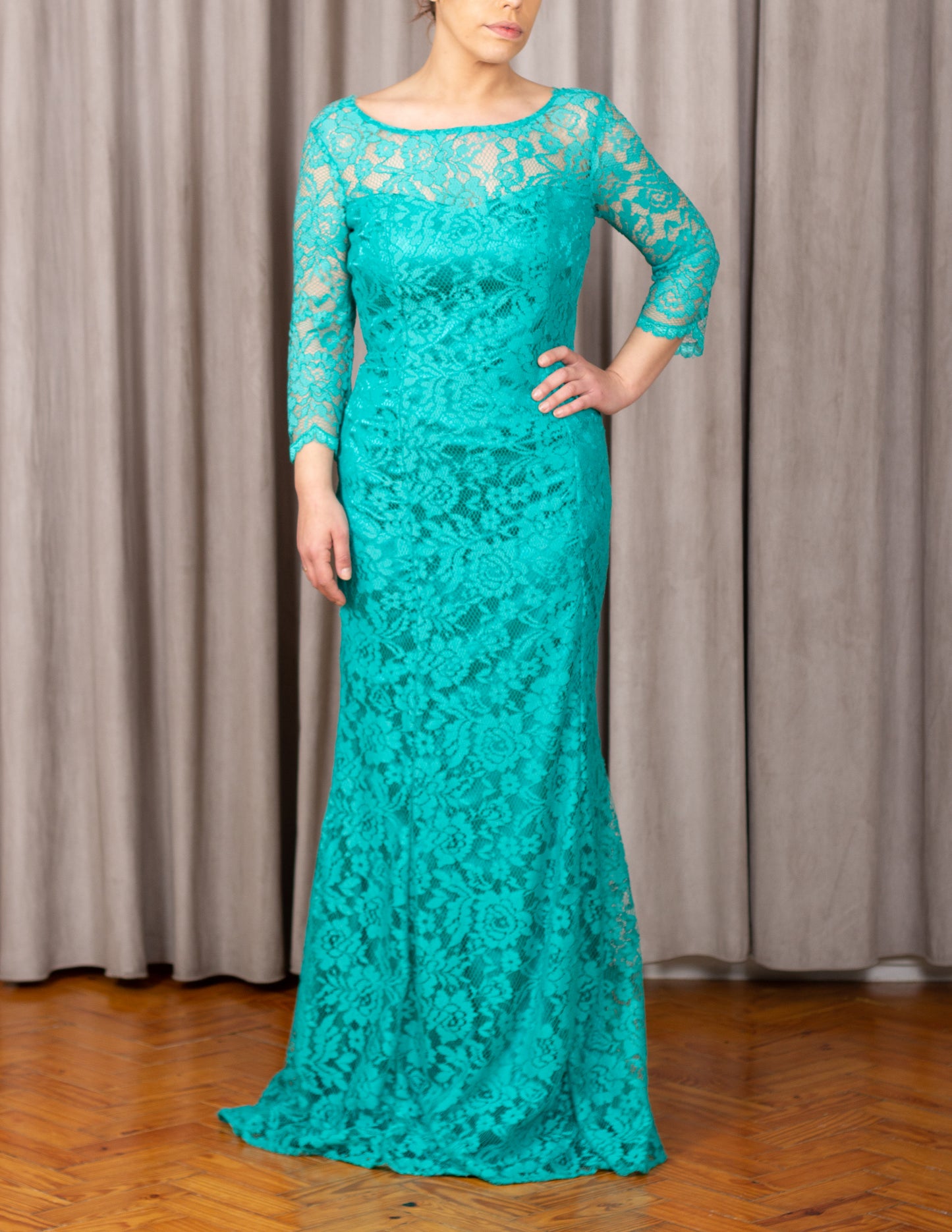 Vestido Verde Renda c/ Mangas