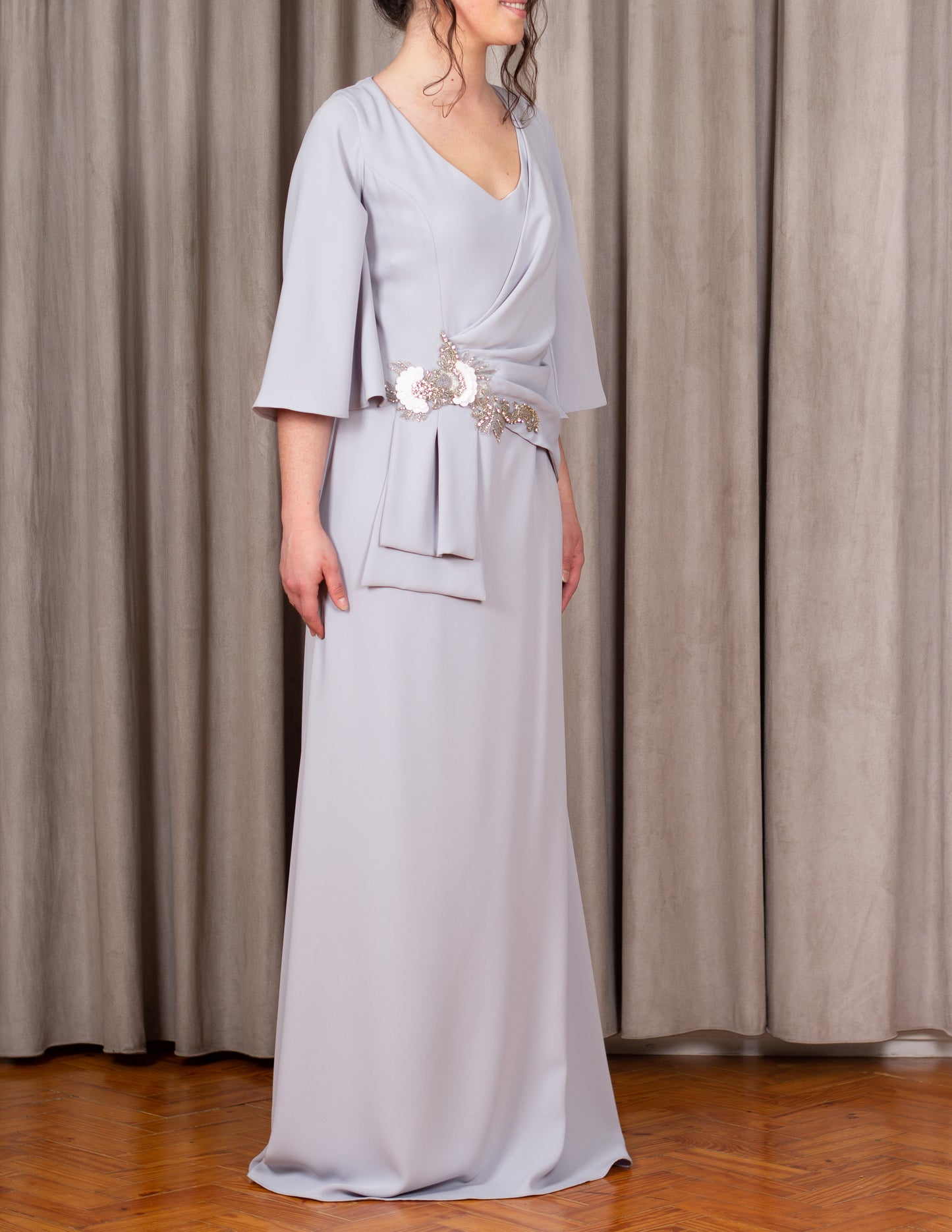 Vestido Cinza Prata Mãe
