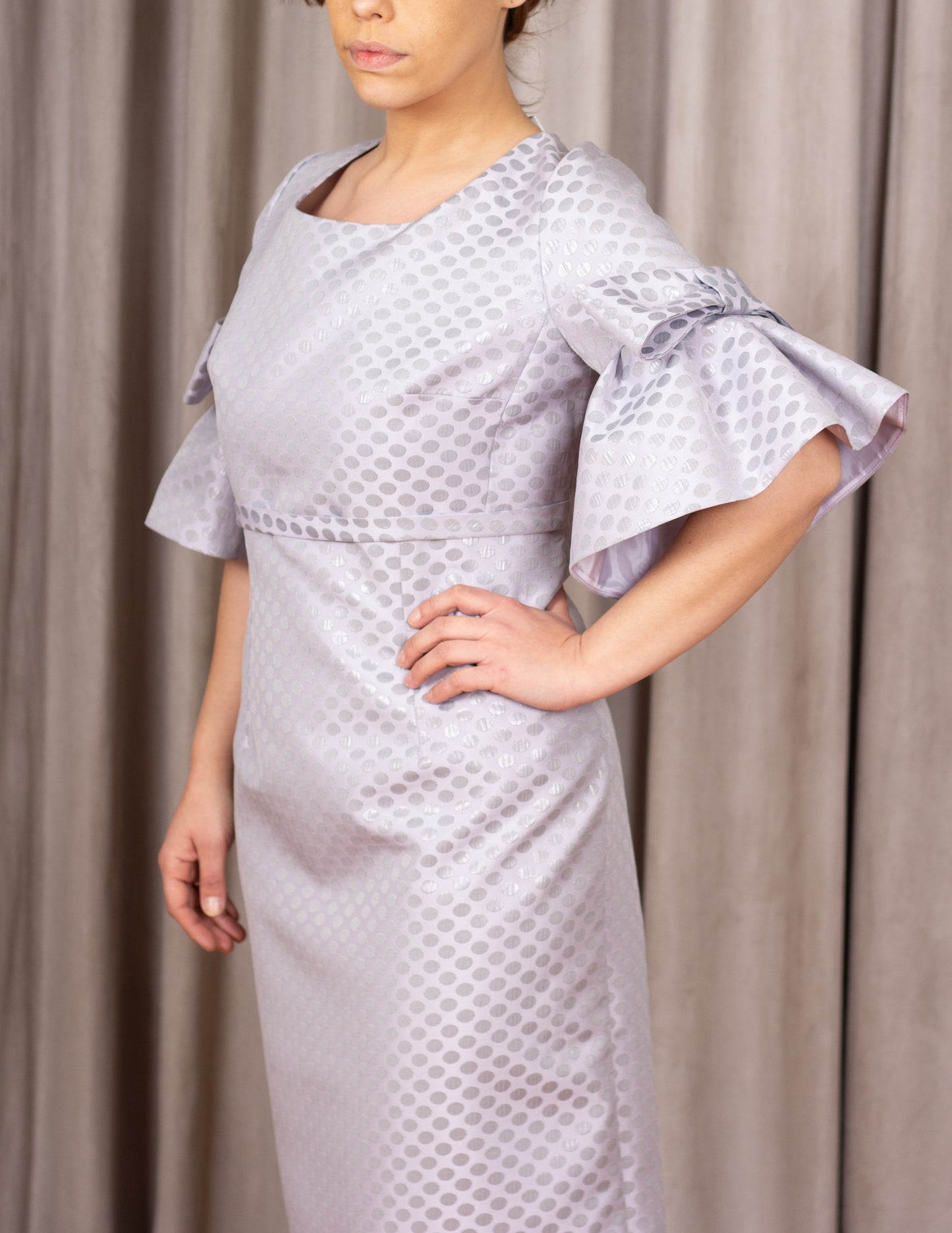 Vestido Cinza Manga c/ Laço
